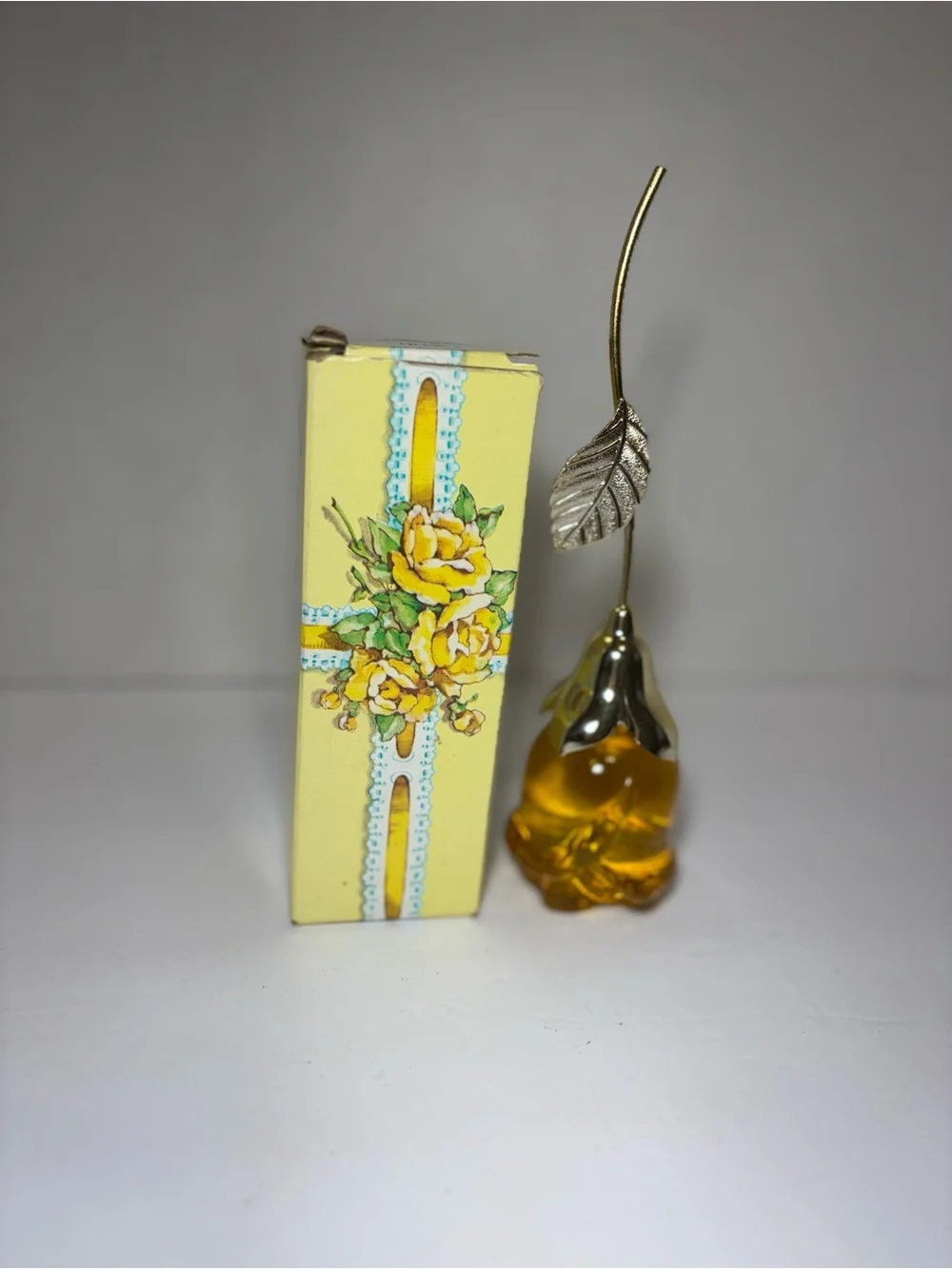 Avon VTG Courting Rose Moonwind Cologne Amber Decanter Gold Stem Full New In Box